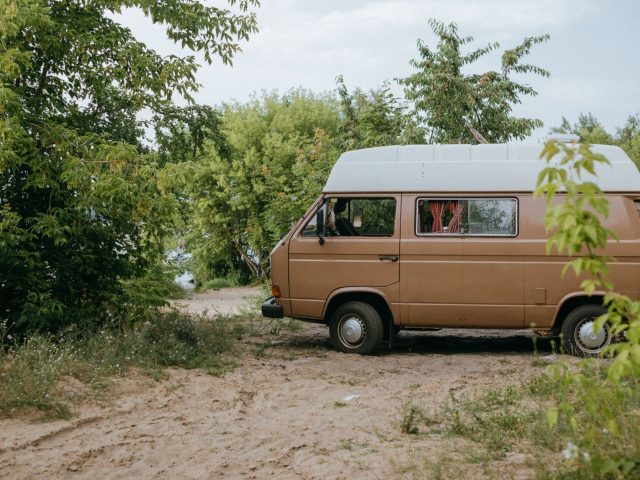 Plestin-les-Grèves révolutionne le camping-car avec une aire innovante