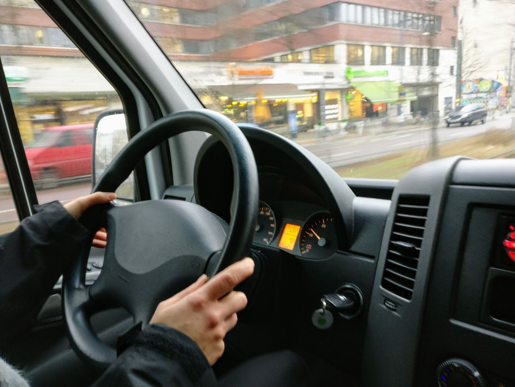 Guide pratique pour conduire un van en toute sécurité